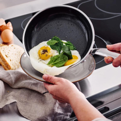 GreenPan Premiere nerezová panvica s keramickým povrchom, 28 cm